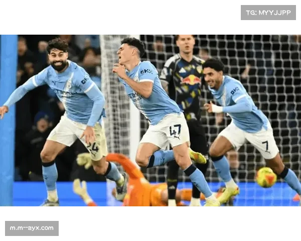 利兹联助教指曼城球员危险踩踏 疑似手球均未受判罚